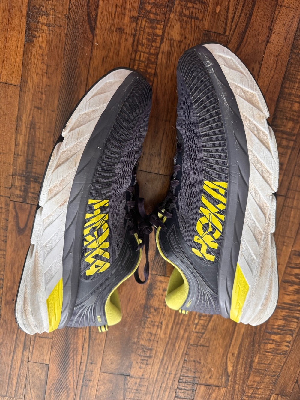 HOKA Bondi 7 Performance Running Sneakers Black Grey and Yellow Sz 11 Mens - Picture 5 of 13